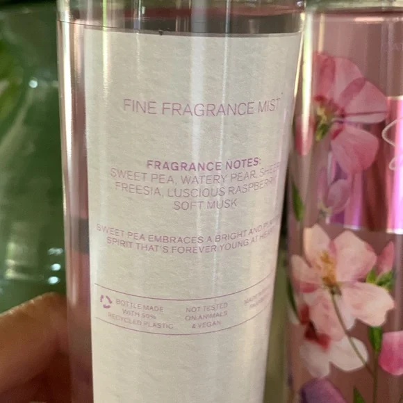 Bath & Body Works Sweet Pea Mist Qty 2 - Picture 2 of 3